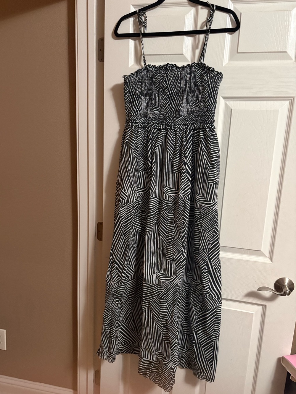 Steve Madden sleeveless maxi dress smocked geometric print L